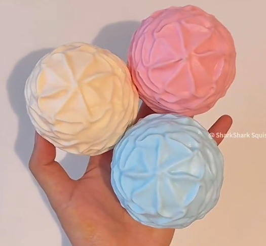 Malloo Cream Dollop Squishy